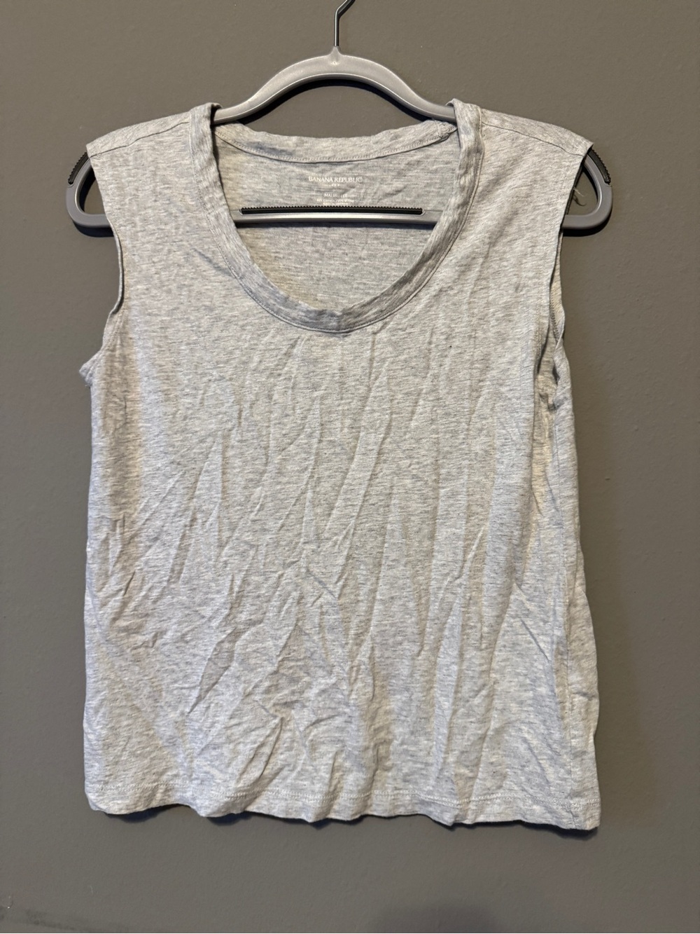 Banana Republic Heather Gray Scoop Neck Tank Top